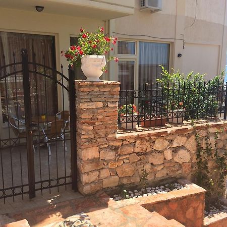 Berti Apartments Saranda Dış mekan fotoğraf