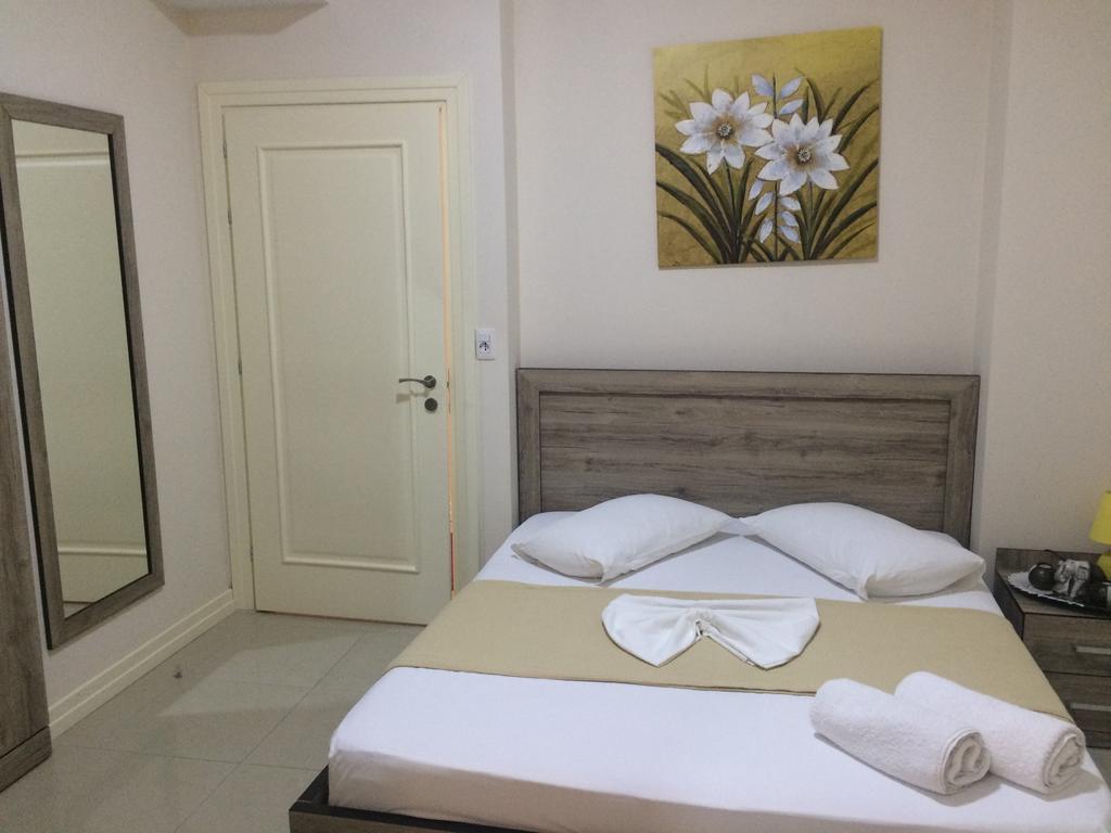 Berti Apartments Saranda Dış mekan fotoğraf